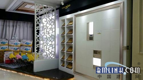 榮事達(dá)智能吊頂新款電器及系列產(chǎn)品閃耀上市，引領(lǐng)建筑材料智能化新風(fēng)尚